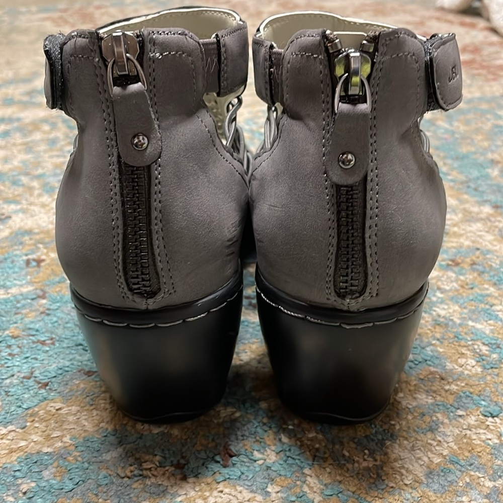 Women's Gray Perforated Peep-Toe Heels - Picture 4 of 8
